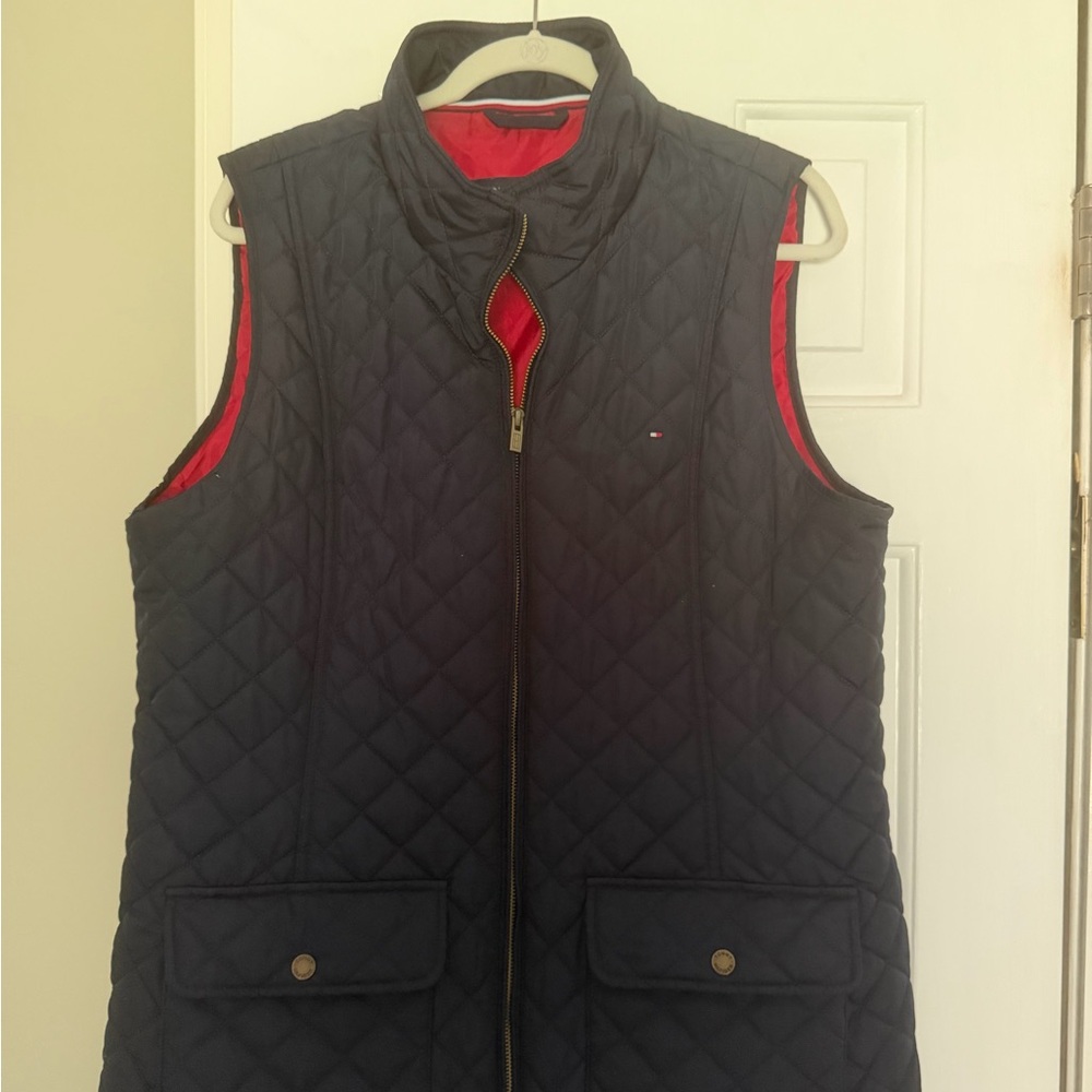 Tommy Hilfiger Quilted Navy Vest with Red Trim